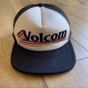Volcom Flat Bill Trucker Hat - OS - Adjustable back closure